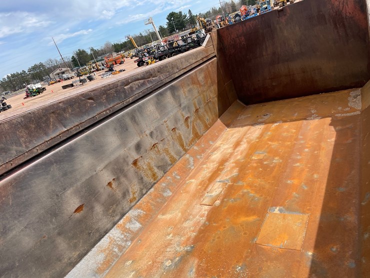 1995-mack-cl713-image-32