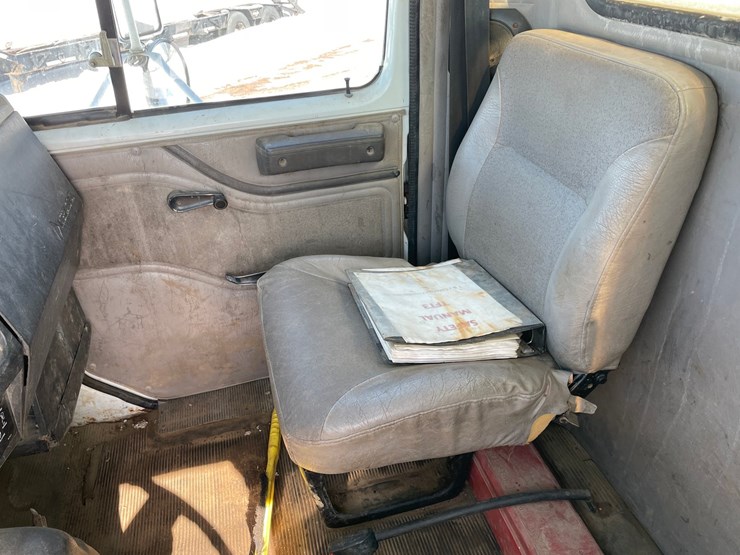 1999-international-4900-image-39