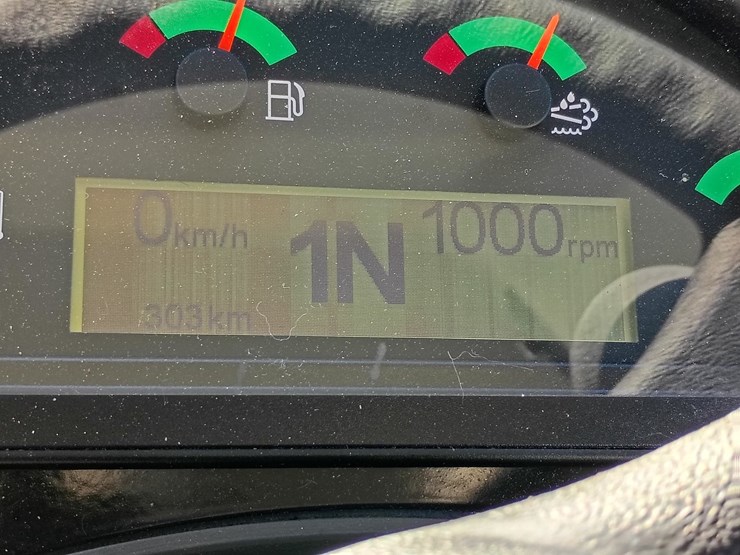 2023-caterpillar-910-image-35