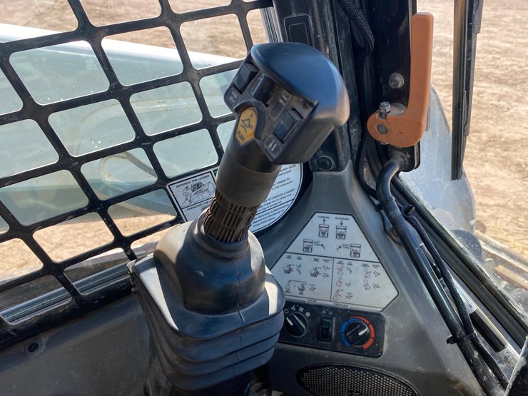 2018-bobcat-t595-image-44