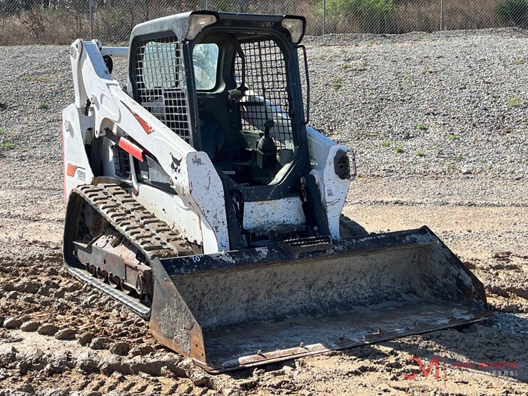 2020-bobcat-t590-image-1