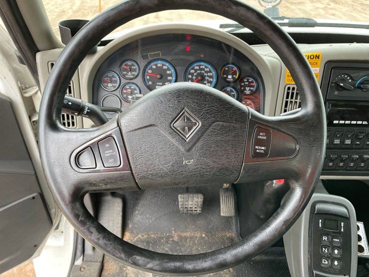 2012-international-durastar-4400-image-69