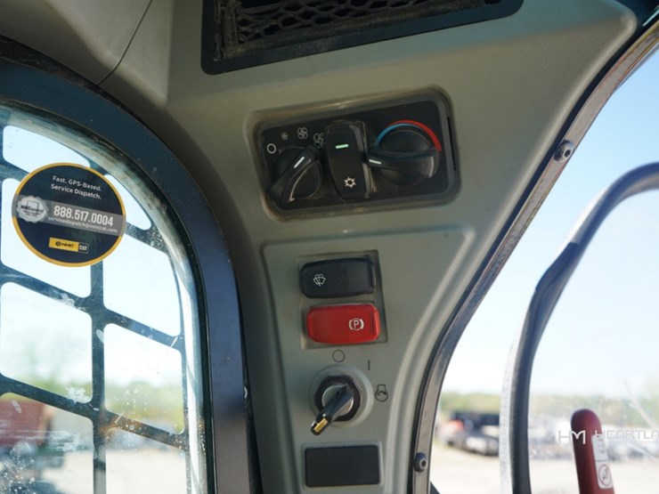 2020-caterpillar-289d3-image-10