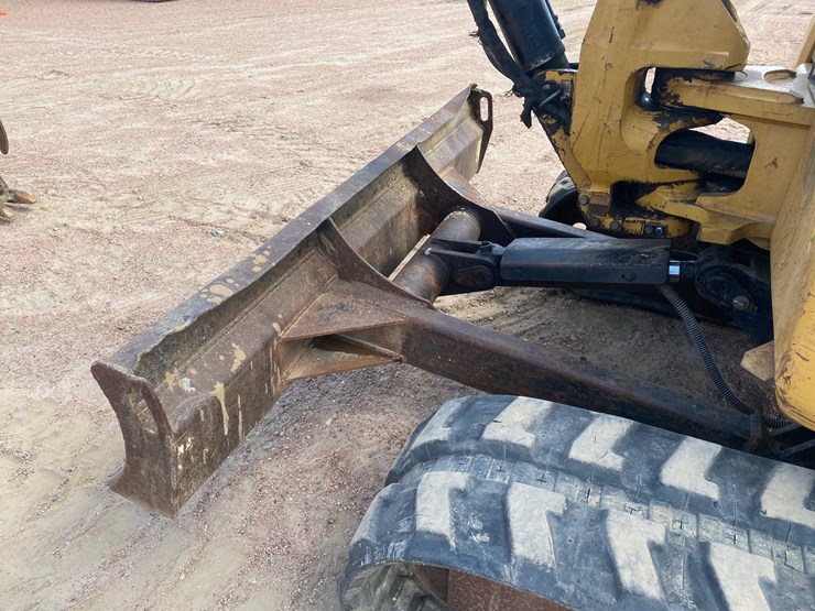 caterpillar-305c-cr-image-21