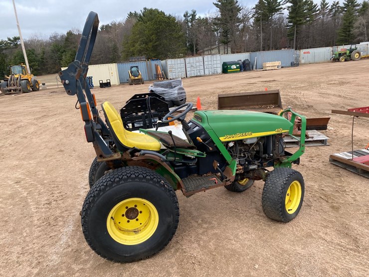 john-deere-4110-image-4