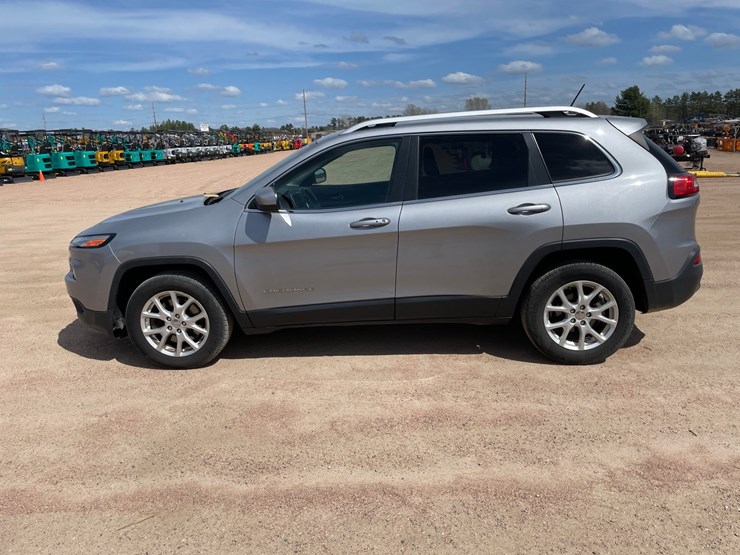 2014-jeep-cherokee-image-13