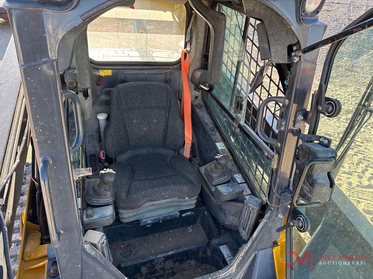 2018-deere-333g-image-13