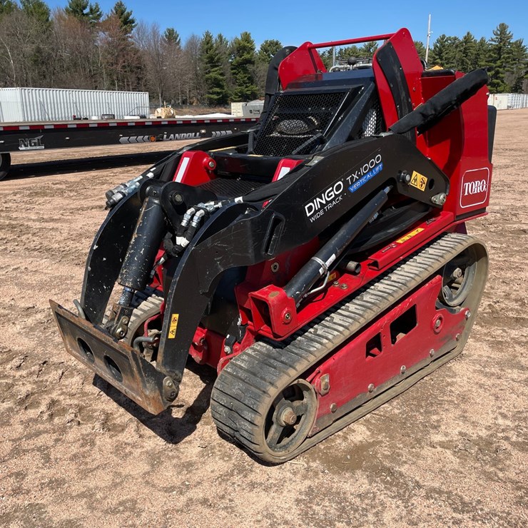 #1160 • 2022 Toro Dingo TX1000 Wide Track Mini Skidsteer