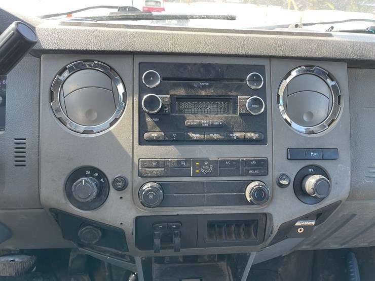 2011-ford-f350-image-39