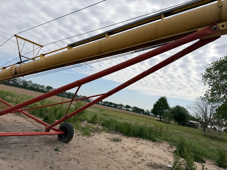 #46912-•-westfield-70'-grain-auger-image-36