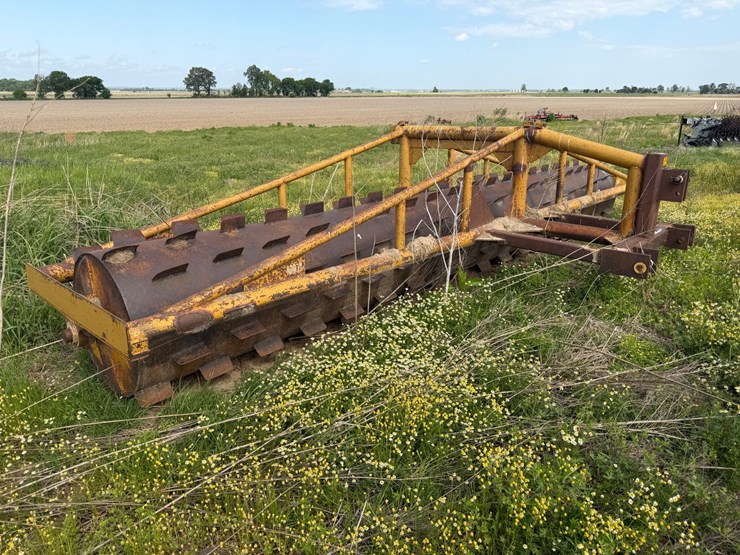 #46926-•-20'-stubble-roller-image-2