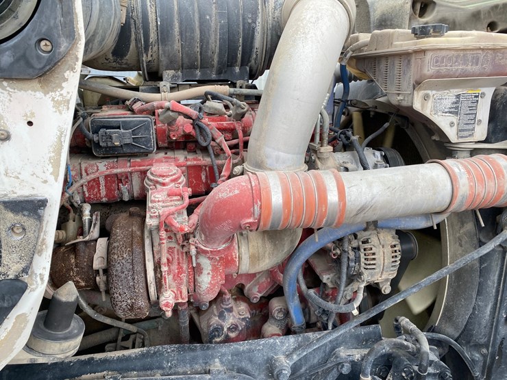 2015-kenworth-t800-image-57