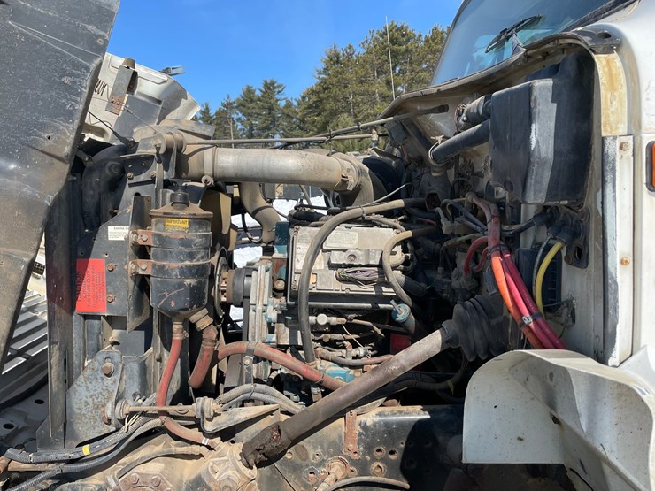 1999-international-4900-image-42