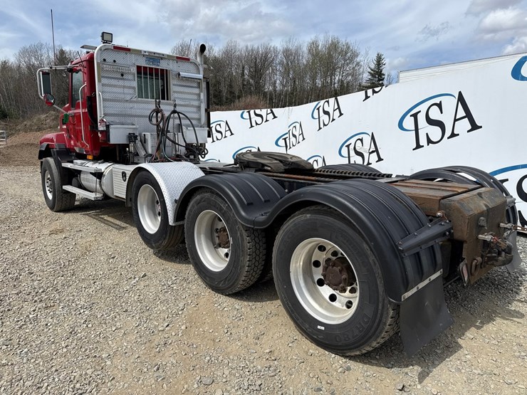 2007-mack-cl733-image-3