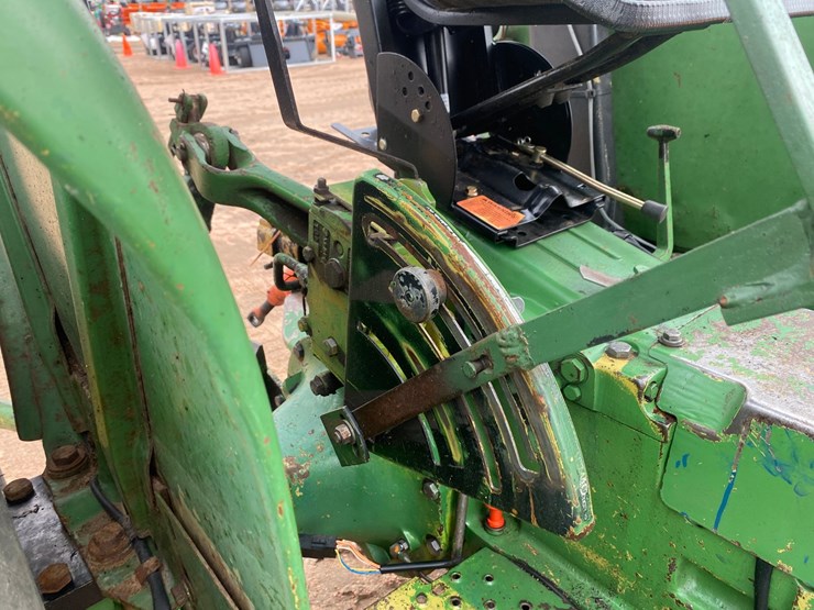 1980-john-deere-2040-image-21