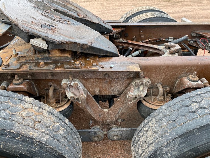 1998-kenworth-t800-image-24