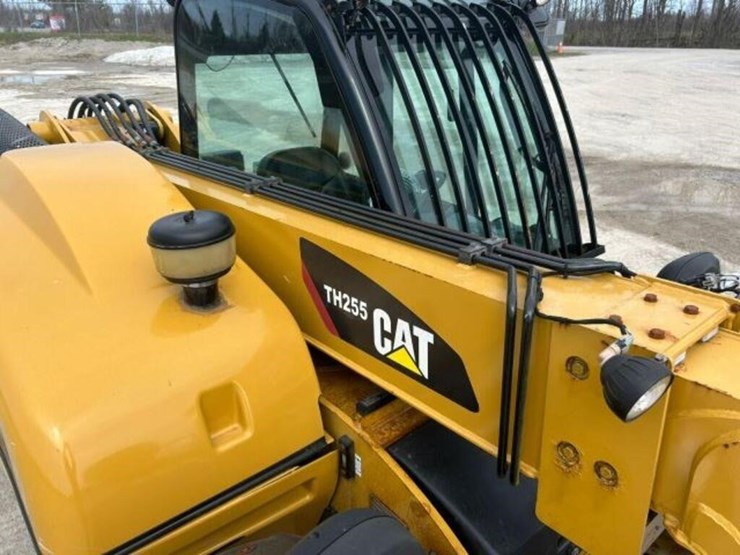 2012-caterpillar-th255-image-33
