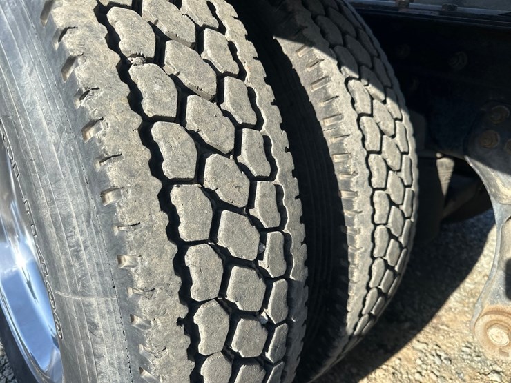 2006-kenworth-w900-image-80