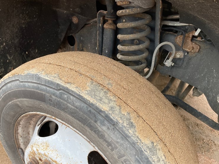 2012-ford-f550-image-29