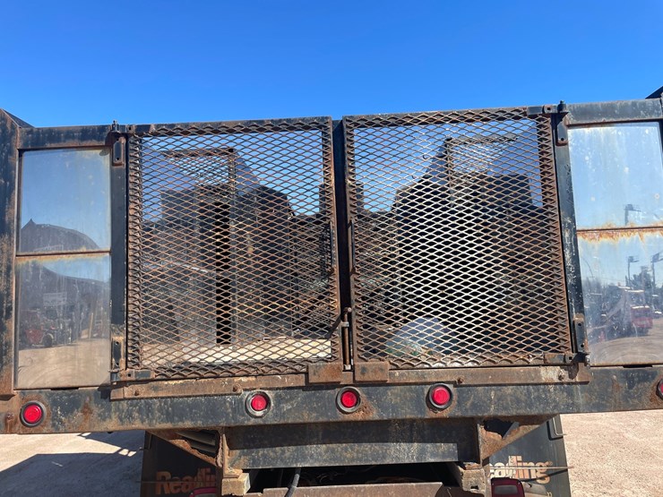 2012-ford-f550-image-25