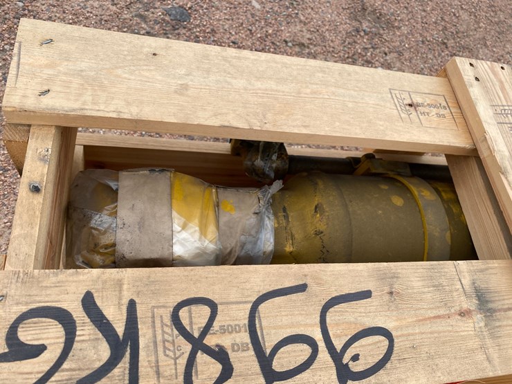 komatsu-pc220-image-3