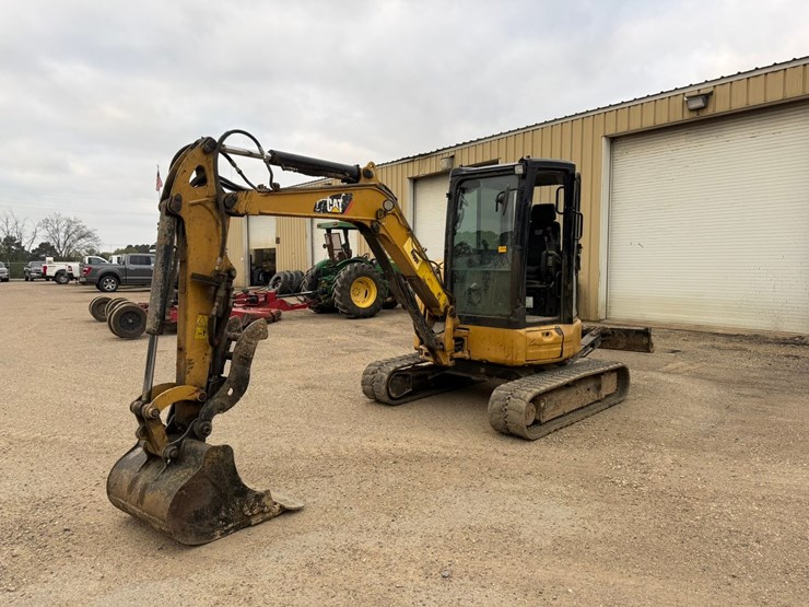caterpillar-304e2-cr-image-1