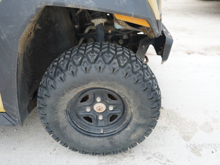 2019-caterpillar-cuv85-utv-image-19