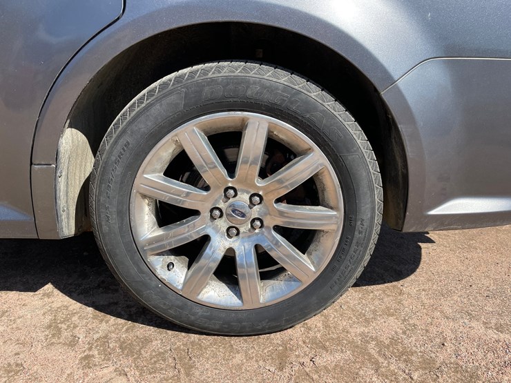 2009-ford-flex-image-18