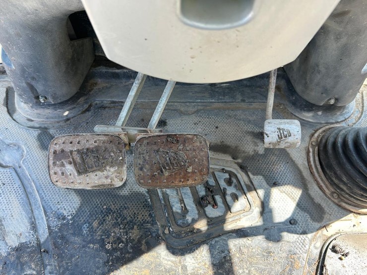 jcb-214-image-27