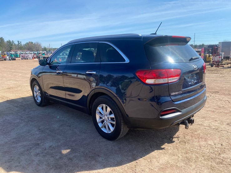 2016-kia-sorento-image-3