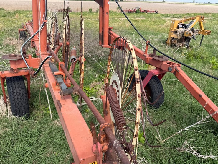#46931-•-rossi-rt79-hay-rake-image-17