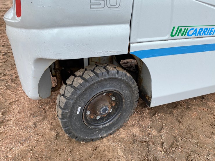 #1163-•-unicarriers-3,450-lbs-lp-forklift-image-25