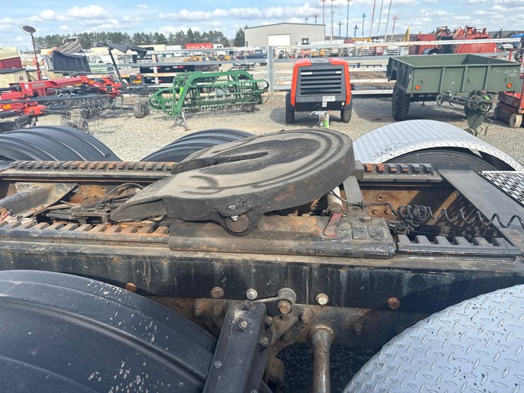 2007-mack-cl733-image-45