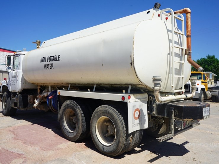 1985-mack-dm686s-image-5