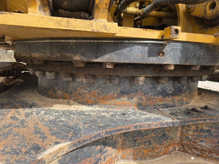 2013-caterpillar-324el-image-68