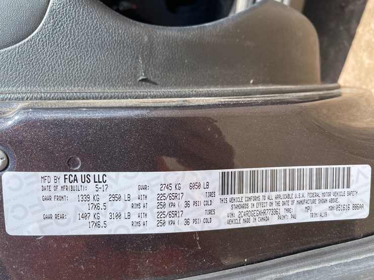 2017-dodge-grand-caravan-image-37