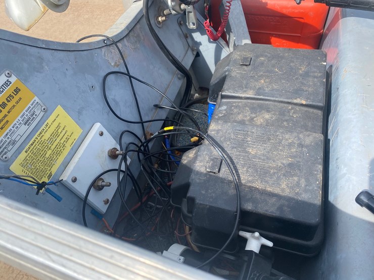 #1300-•-1987-smoker-craft-14'-aluminum-boat-(has-reg.-card)-image-16