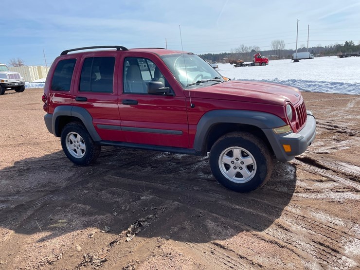 2005-jeep-liberty-image-4