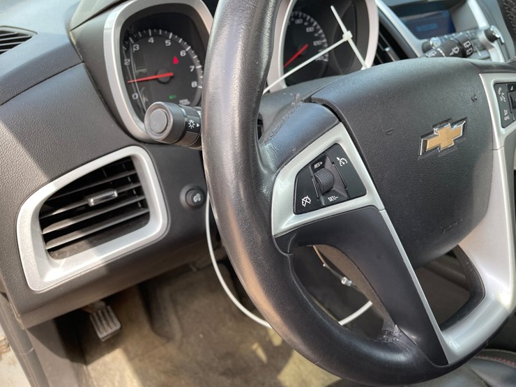 2011-chevrolet-equinox-image-40