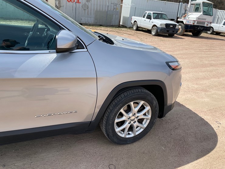 2014-jeep-cherokee-image-26