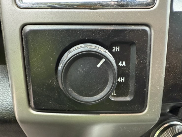 2015-ford-f150-image-40