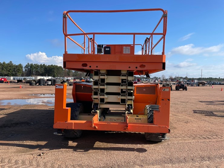 2015-jlg-4394rt-image-2