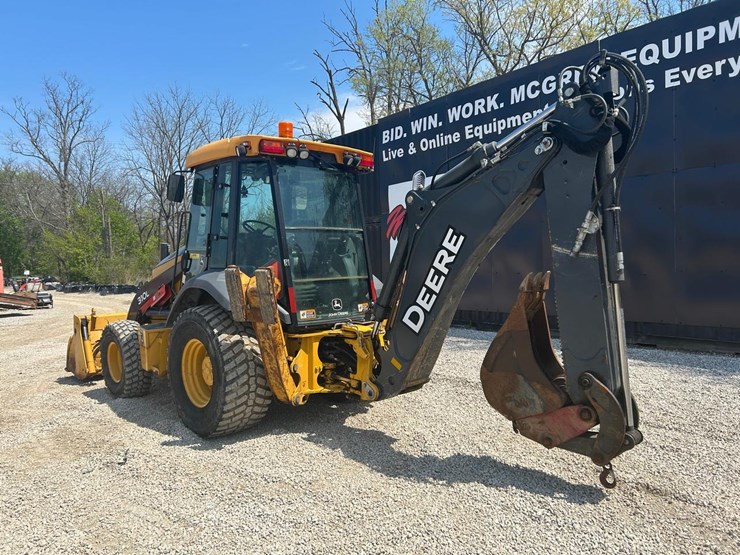 2020-deere-310l-image-2