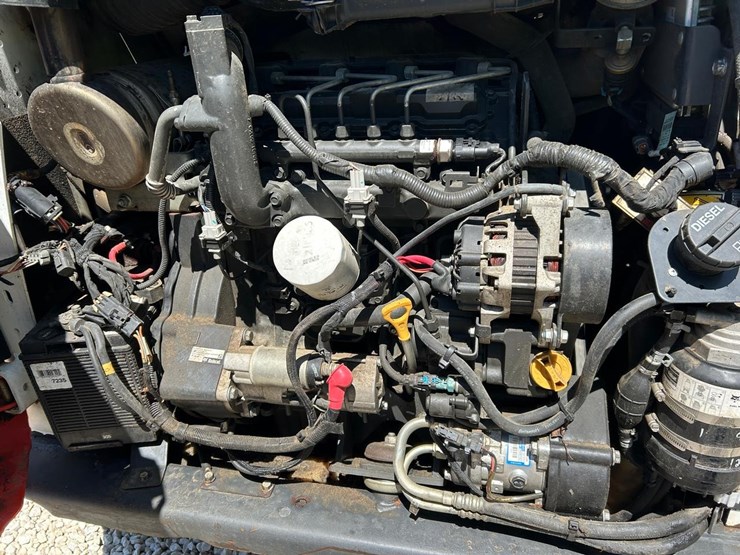 2019-bobcat-t595-image-15