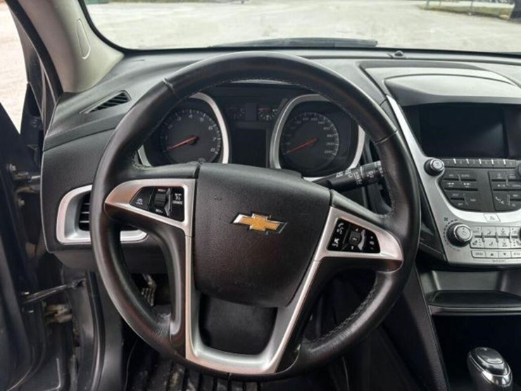 2017-chevrolet-equinox-image-19