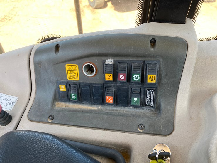 2005-new-holland-lw230b-image-56