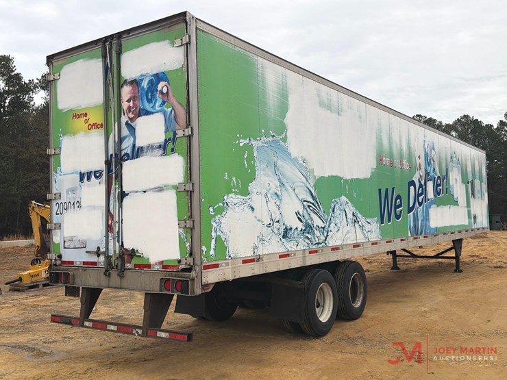 2009-utility-53'-image-3