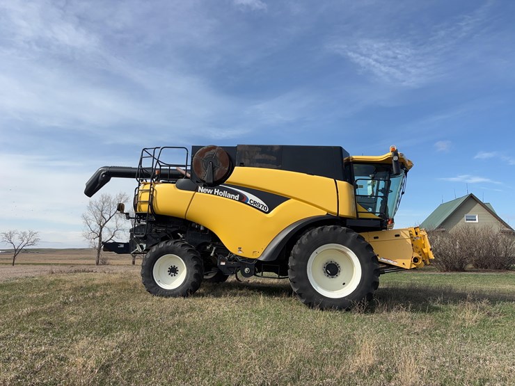 2006-new-holland-cr970-image-4