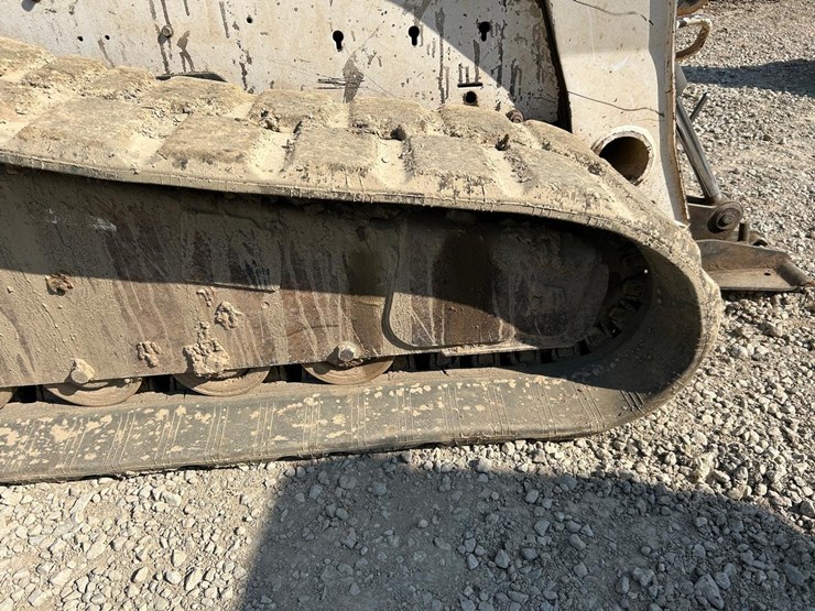 bobcat-t320-image-13