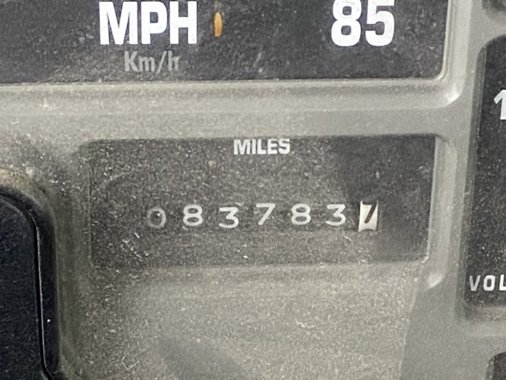 1995-international-4700-image-18